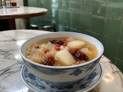 Snow Fungus Pear Soup